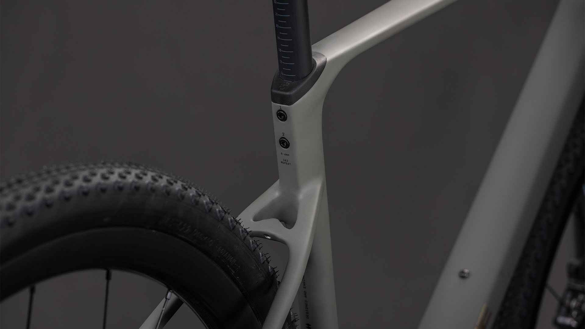 Cube Nuroad C:62 EX - Oldgrey´n´prism - Billede 2