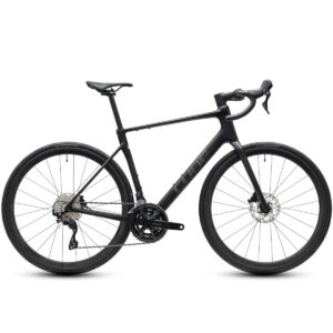 Cube Attain C:62 Race Carbon 'n' coalchrome Racercykel