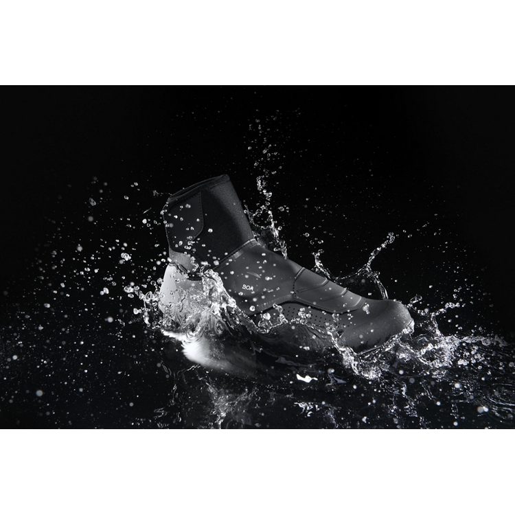 Shimano SH-MW702 – detalje af BOA L6-lukning under det lukkede snøreskjold