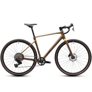 Cube Nuroad SLX i farven autumn 'n' black. Gravelcykel set fra siden af. 1135610